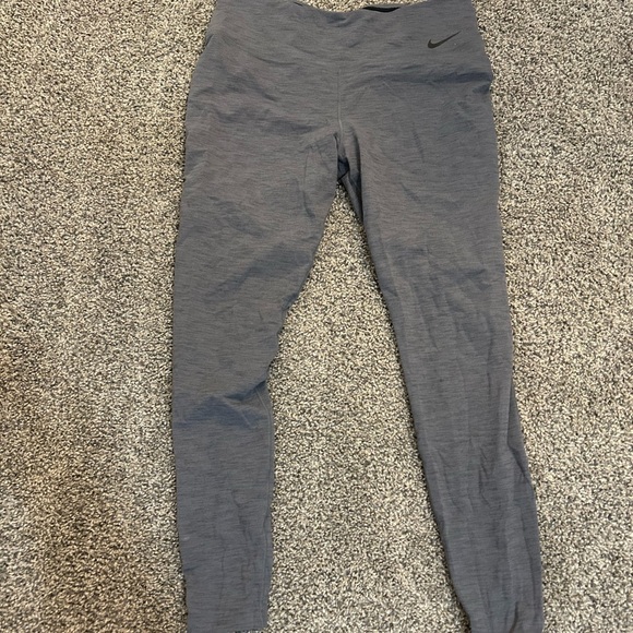 Nike leggings - Picture 1 of 2